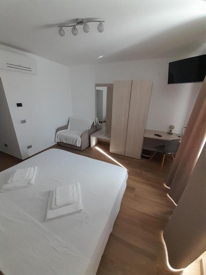 B&B Angela Valdinon Predaia Exteriör bild